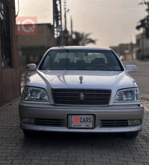 تويوتا كراون 2000 للبيع في العراق -  بغداد